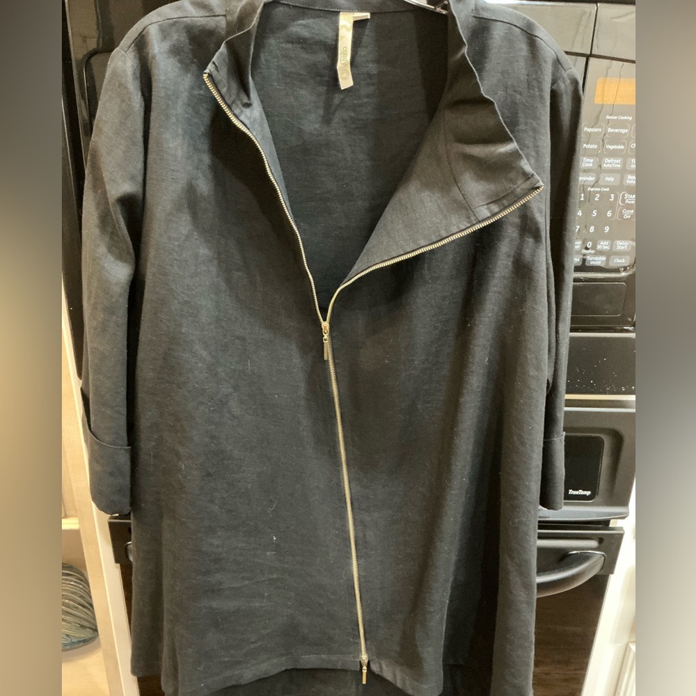 Black Zip-Up Linen Tunic Jacket by Comfy Large